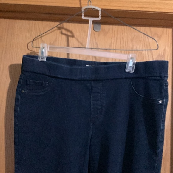 Laura Plus Petite jeans - dark blue - hardly worn - stretchy waist band - Picture 3 of 4